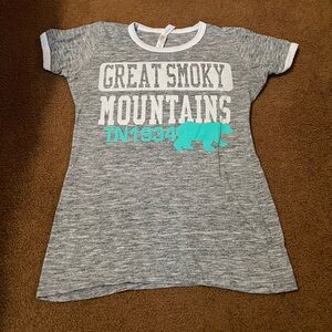 Great Smoky Mountains gray short sleeved shirt M